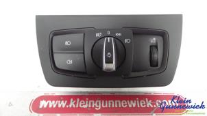 Gebruikte Schakelaar Licht BMW 3-Serie Prijs € 35,00 Margeregeling aangeboden door Klein Gunnewiek Autodemontage & Motorentechniek