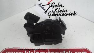 Gebruikte Deurslot Mechaniek 4Deurs rechts-achter Volkswagen Polo Prijs € 35,00 Margeregeling aangeboden door Gebr.Klein Gunnewiek Ho.BV
