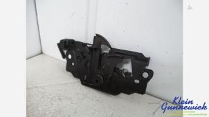 Gebruikte Slotmechaniek Motorkap Ford Focus Prijs € 25,00 Margeregeling aangeboden door Klein Gunnewiek Autodemontage & Motorentechniek