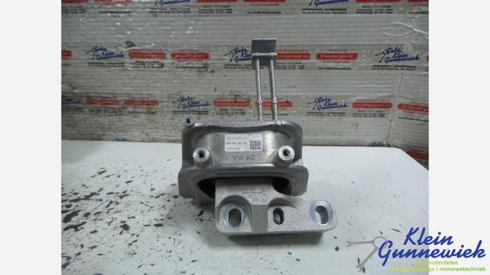 Gebruikte Motorrubber Volkswagen Passat Prijs € 28,00 Margeregeling aangeboden door Klein Gunnewiek Autodemontage & Motorentechniek