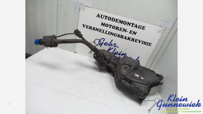 Gebruikte Tank adblue Volkswagen T-Roc Prijs € 275,00 Margeregeling aangeboden door Klein Gunnewiek Autodemontage & Motorentechniek