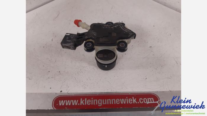 Gebruikte Adblue pomp Volkswagen Transporter Prijs € 160,00 Margeregeling aangeboden door Klein Gunnewiek Autodemontage & Motorentechniek