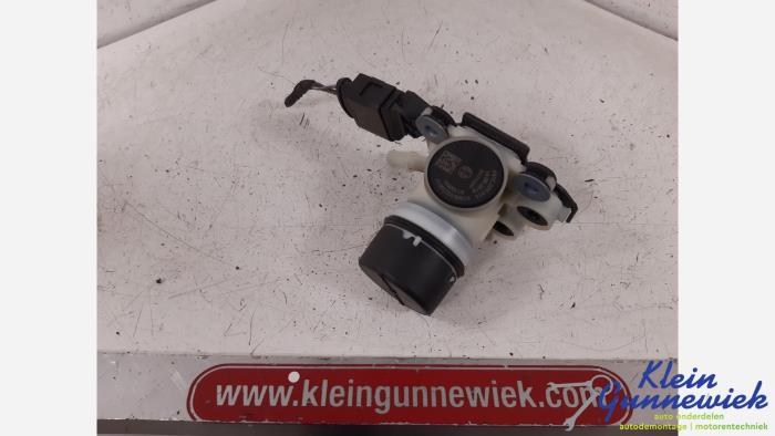 Gebruikte Pomp adblue Skoda Octavia Prijs € 139,00 Margeregeling aangeboden door Klein Gunnewiek Autodemontage & Motorentechniek