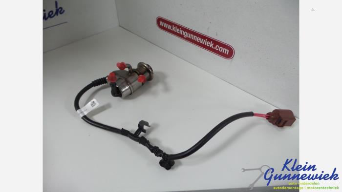 Gebruikte Injector adblue Volkswagen T-Roc Prijs € 60,00 Margeregeling aangeboden door Klein Gunnewiek Autodemontage & Motorentechniek