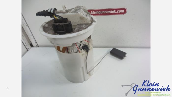 Gebruikte Tank element Pomp Ford Fiesta Prijs € 67,00 Margeregeling aangeboden door Klein Gunnewiek Autodemontage & Motorentechniek