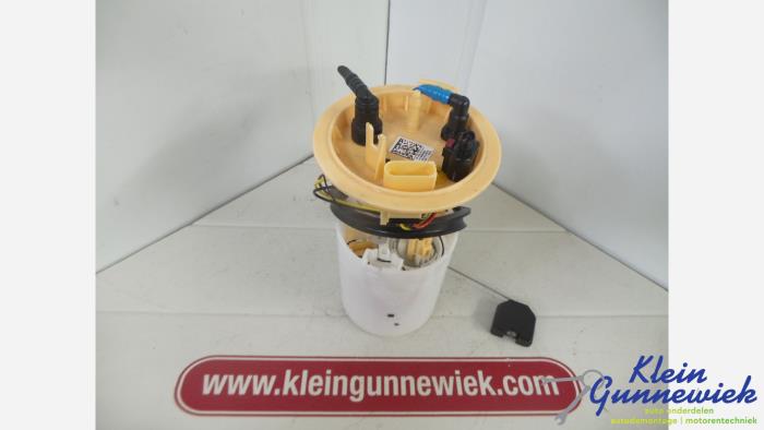 Gebruikte Tank element Pomp Volkswagen Touran Prijs € 103,00 Margeregeling aangeboden door Klein Gunnewiek Autodemontage & Motorentechniek