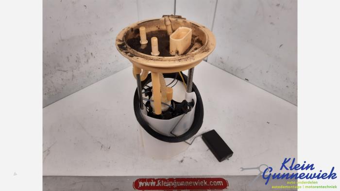 Gebruikte Tank element Pomp Volkswagen Scirocco Prijs € 39,00 Margeregeling aangeboden door Klein Gunnewiek Autodemontage & Motorentechniek