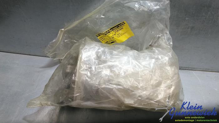 Gebruikte Brandstofpomp Elektrisch Renault Laguna Prijs € 30,00 Margeregeling aangeboden door Klein Gunnewiek Autodemontage & Motorentechniek
