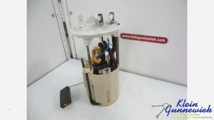 Gebruikte Tank element Pomp Mercedes Vito Prijs € 51,00 Margeregeling aangeboden door Klein Gunnewiek Autodemontage & Motorentechniek