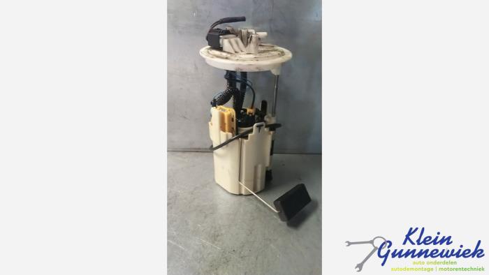 Gebruikte Tank element Pomp Mercedes Vito Prijs € 51,00 Margeregeling aangeboden door Klein Gunnewiek Autodemontage & Motorentechniek