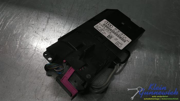 Gebruikte Computer Diversen Audi A8 Prijs € 55,00 Margeregeling aangeboden door Klein Gunnewiek Autodemontage & Motorentechniek