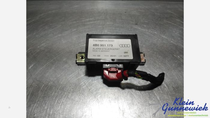 Gebruikte Computer Diversen Audi A3 Prijs € 35,00 Margeregeling aangeboden door Klein Gunnewiek Autodemontage & Motorentechniek