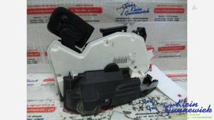 Gebruikte Deurslot Mechaniek 4Deurs rechts-voor Volkswagen E-Golf Prijs € 25,00 Margeregeling aangeboden door Klein Gunnewiek Autodemontage & Motorentechniek