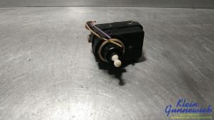 Gebruikte Motor Koplamp Renault Kangoo Prijs € 20,00 Margeregeling aangeboden door Klein Gunnewiek Autodemontage & Motorentechniek