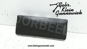 Gebruikte Airbag knie rechts Volkswagen Golf Prijs € 100,00 Margeregeling aangeboden door Gebr.Klein Gunnewiek Ho.BV