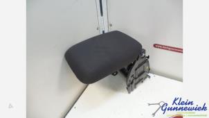 Gebruikte Armsteun Audi A4 Prijs € 65,00 Margeregeling aangeboden door Klein Gunnewiek Autodemontage & Motorentechniek