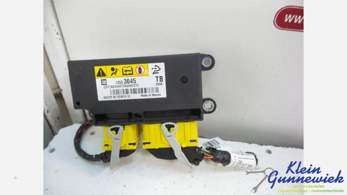 Gebruikte Module Airbag Opel Insignia Prijs € 57,00 Margeregeling aangeboden door Klein Gunnewiek Autodemontage & Motorentechniek