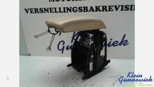 Gebruikte Armleuning Skoda Octavia Prijs € 100,00 Margeregeling aangeboden door Klein Gunnewiek Autodemontage & Motorentechniek