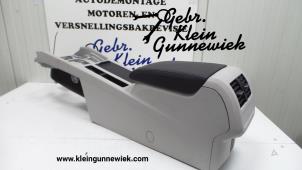 Gebruikte Armsteun Volkswagen Arteon Prijs € 125,00 Margeregeling aangeboden door Gebr.Klein Gunnewiek Ho.BV