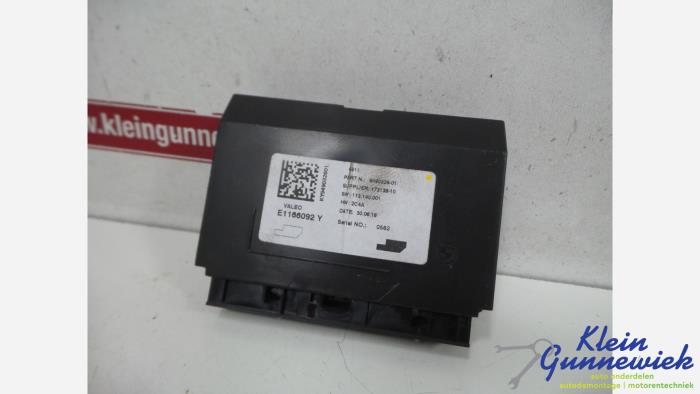 Gebruikte Kachelcomputer BMW 3-Serie Prijs € 35,00 Margeregeling aangeboden door Klein Gunnewiek Autodemontage & Motorentechniek