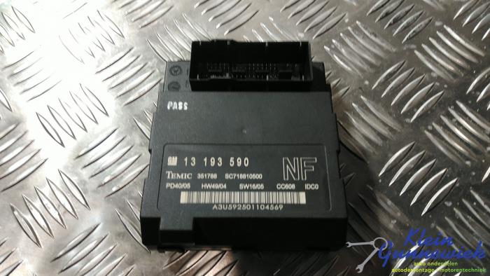 Gebruikte Bodycontrol Module Opel Vectra Prijs € 44,00 Margeregeling aangeboden door Klein Gunnewiek Autodemontage & Motorentechniek