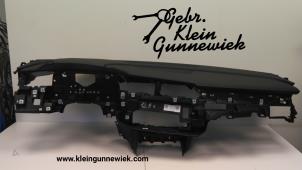 Gebruikte Dashboard Audi E-Tron Prijs € 775,00 Margeregeling aangeboden door Gebr.Klein Gunnewiek Ho.BV