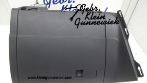 Gebruikte Dashboardkastje Volkswagen Golf Sportsvan Prijs € 60,00 Margeregeling aangeboden door Gebr.Klein Gunnewiek Ho.BV