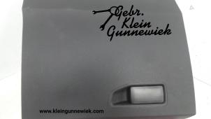 Gebruikte Dashboardkastje Peugeot 5008 Prijs € 65,00 Margeregeling aangeboden door Gebr.Klein Gunnewiek Ho.BV