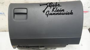 Gebruikte Dashboardkastje Audi A8 Prijs € 35,00 Margeregeling aangeboden door Gebr.Klein Gunnewiek Ho.BV