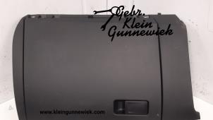 Gebruikte Handschoenenkastje Volkswagen Polo Prijs € 50,00 Margeregeling aangeboden door Gebr.Klein Gunnewiek Ho.BV
