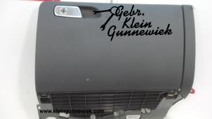 Gebruikte Dashboardkastje Audi A4 Prijs € 45,00 Margeregeling aangeboden door Gebr.Klein Gunnewiek Ho.BV