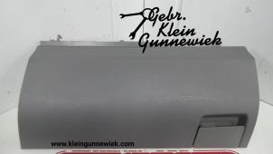 Gebruikte Handschoenenkastje Volkswagen Crafter Prijs € 50,00 Margeregeling aangeboden door Gebr.Klein Gunnewiek Ho.BV