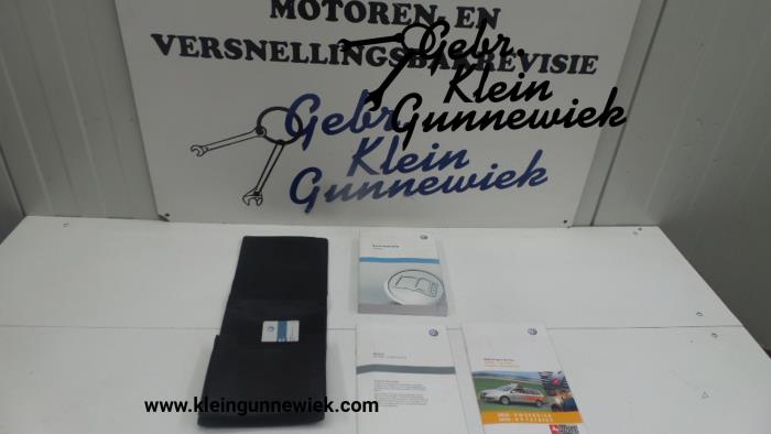 Instructie Boekje van een Volkswagen Touareg 2011