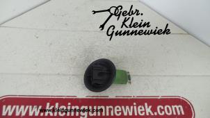 Gebruikte Kachel Weerstand Volkswagen Polo Prijs € 20,00 Margeregeling aangeboden door Gebr.Klein Gunnewiek Ho.BV
