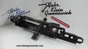 Gebruikte Kantelmechaniek display Audi A6 Prijs € 75,00 Margeregeling aangeboden door Gebr.Klein Gunnewiek Ho.BV