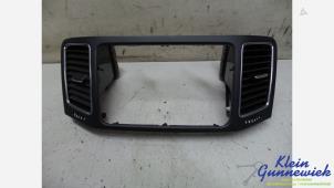 Gebruikte Luchtrooster Dashboard Volkswagen Sharan Prijs € 35,00 Margeregeling aangeboden door Klein Gunnewiek Autodemontage & Motorentechniek