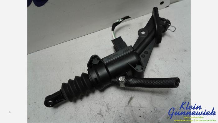 Gebruikte Koppeling Hoofd Cilinder Ford Transit Prijs € 50,00 Margeregeling aangeboden door Klein Gunnewiek Autodemontage & Motorentechniek
