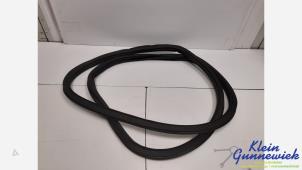 Gebruikte Deurrubber 4Deurs links-voor Skoda Kamiq Prijs € 20,00 Margeregeling aangeboden door Klein Gunnewiek Autodemontage & Motorentechniek