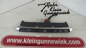 Gebruikte Gevarenlicht Schakelaar Audi A3 Prijs € 40,00 Margeregeling aangeboden door Gebr.Klein Gunnewiek Ho.BV
