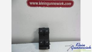 Gebruikte Combischakelaar ramen Opel Zafira Prijs € 35,00 Margeregeling aangeboden door Klein Gunnewiek Autodemontage & Motorentechniek