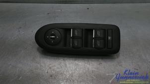 Gebruikte Combischakelaar ramen Ford C-Max Prijs € 25,00 Margeregeling aangeboden door Klein Gunnewiek Autodemontage & Motorentechniek