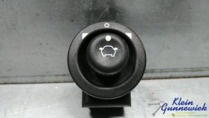 Gebruikte Spiegel Schakelaar Ford KA Prijs € 20,00 Margeregeling aangeboden door Klein Gunnewiek Autodemontage & Motorentechniek