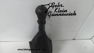Gebruikte Versnellingspookhoes Volkswagen Crafter Prijs € 25,00 Margeregeling aangeboden door Gebr.Klein Gunnewiek Ho.BV