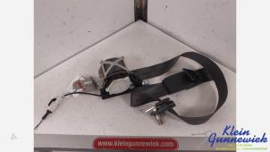 Gebruikte Veiligheidsgordel rechts-voor Renault Clio Prijs € 50,00 Margeregeling aangeboden door Klein Gunnewiek Autodemontage & Motorentechniek