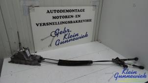 Gebruikte Versnellingspook Volkswagen Passat Prijs € 60,00 Margeregeling aangeboden door Klein Gunnewiek Autodemontage & Motorentechniek