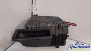 Gebruikte Luchtfilterhuis Volkswagen E-Golf Prijs € 30,00 Margeregeling aangeboden door Klein Gunnewiek Autodemontage & Motorentechniek