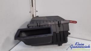 Gebruikte Luchtfilterhuis Volkswagen E-Golf Prijs € 30,00 Margeregeling aangeboden door Klein Gunnewiek Autodemontage & Motorentechniek