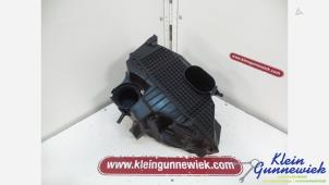 Gebruikte Luchtfilterhuis Renault Clio Prijs € 45,00 Margeregeling aangeboden door Klein Gunnewiek Autodemontage & Motorentechniek