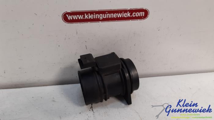 Gebruikte Luchthoeveelheidsmeter Opel Vivaro Prijs € 50,00 Margeregeling aangeboden door Klein Gunnewiek Autodemontage & Motorentechniek