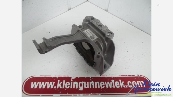 Gebruikte Motorrubber Skoda Karoq Prijs € 28,00 Margeregeling aangeboden door Klein Gunnewiek Autodemontage & Motorentechniek
